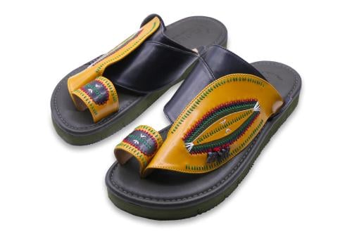 حذاء شرقي إيطالي نقشة العيون اصفر وعودي