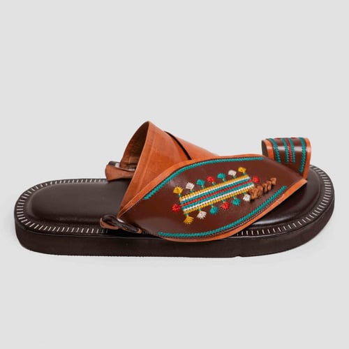 حذاء شرقي CLT 2001