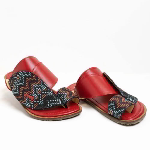 C1حذاء شرقي وطني من ماركة سي ال تي