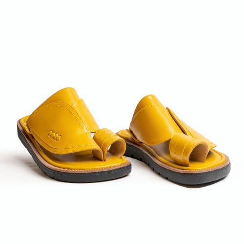 حذاء شرقي إيطالي اصفر من لورمين