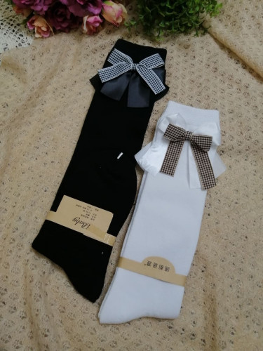 جوارب طويلة أنيقة