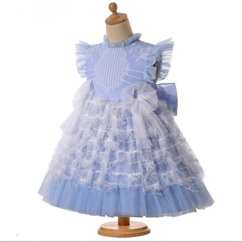 فستان أسباني مع طوق شعر