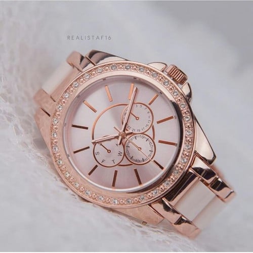 ساعة أيرلد النسائية Avon