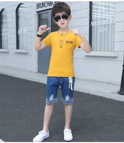 بدلة أولاد أنيقة ( تي شيرت - بنطلون جينيز قصير )