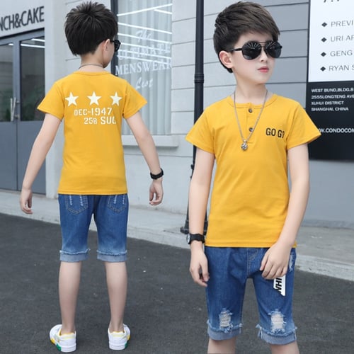 بدلة أولاد أنيقة ( تي شيرت - بنطلون جينيز قصير )