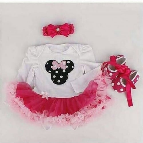 بدلة جميلة مع باند شعر وحذاء