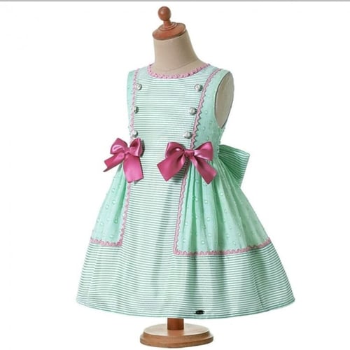 فستان أسباني مع طوق شعر