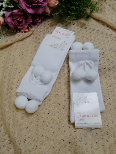 جوارب أسبانية طويلة لون أبيض