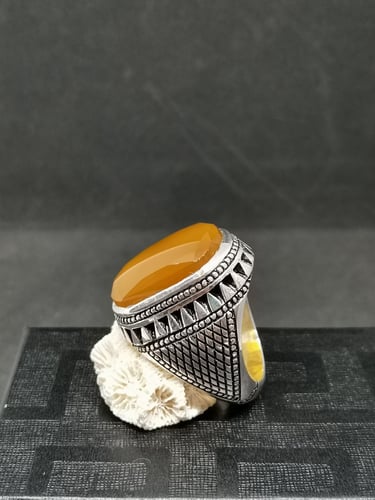 خاتم الفضة بحجر عقيق خرساني ايراني أصفر بصياغة نور...