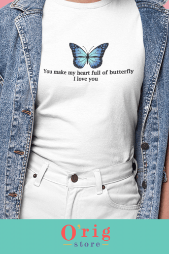 تيشيرتات الفراشة الزرقاء