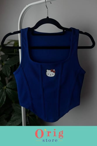 توب نسائي بشخصية هيلوكيتي