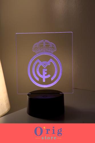 لوح اكريلك شعار ريال مدريد بقاعدة مضيئة