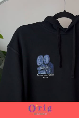 بلوفر الحضن