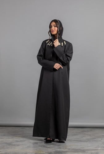 عباية بليزر باللؤلؤ