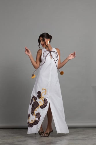 فستان لنن ابيض