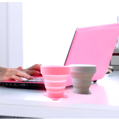 كوب سيليكون قابل للطي بغطاء للأطفال