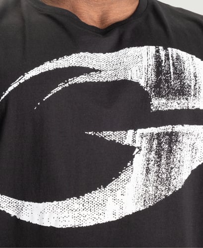 PUMP COVER IRON TEE - BLACK