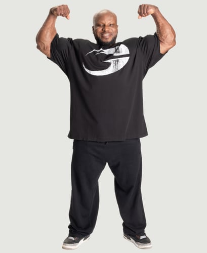 PUMP COVER IRON TEE - BLACK