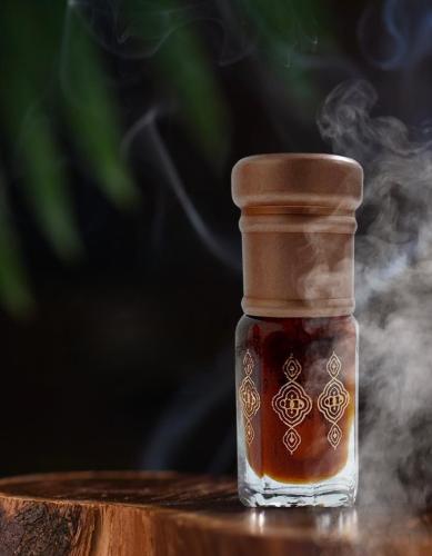 A quarter of Tolah Oud oil mixed fragrant
