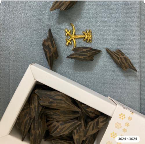 112 grams of the royal Taighr oud in one bottle
