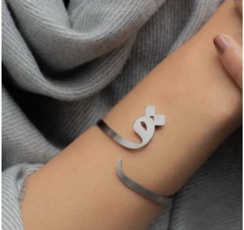 اسوارة بالاسم حسب الطلب