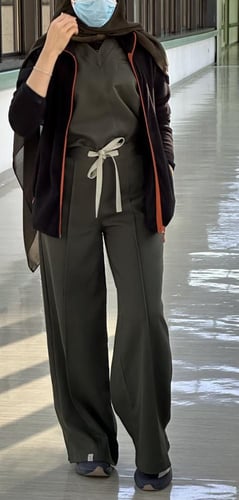 Formal scrub- زيتي