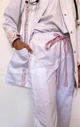 -scrub Dream ابيض