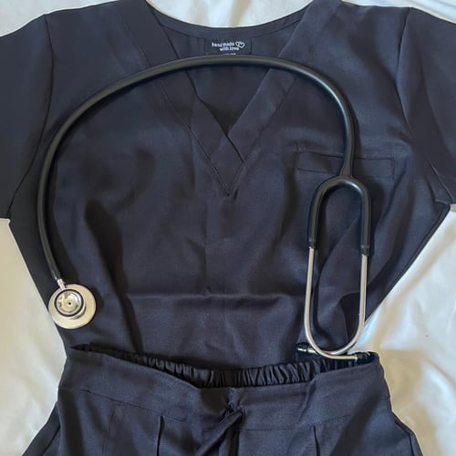 Scrub happiness-الوان مختلفه