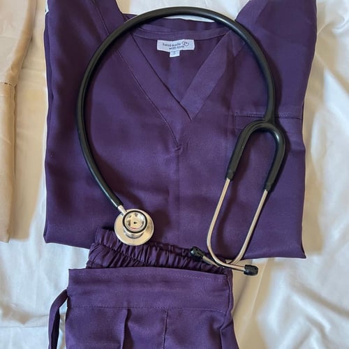 scrub happiness- موف