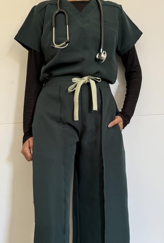 formal scrub- jacket- اخضر غامق