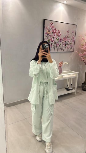 scrub-jacket limited-تيفاني