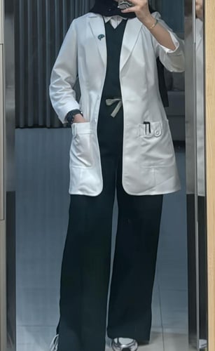 formal scrub- اخضر غامق