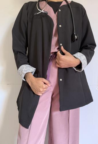 Formal scrub- jacket- زهري واسود