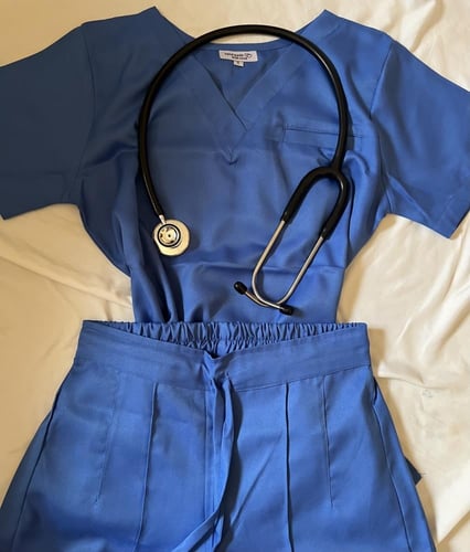 scrub happiness-رويال بلو