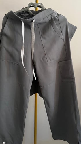 scrub passion- رمادي