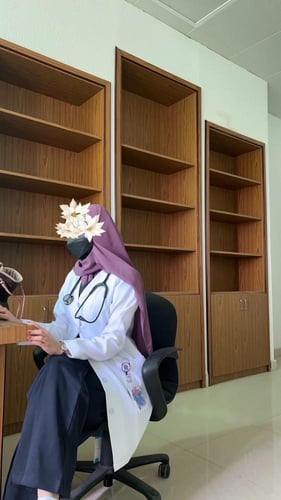 unique scrub- كحلي على اسود