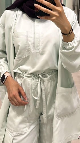 Scrub Limited-تيفاني