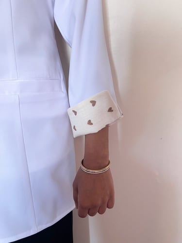 لابكوت قلوب لون بني