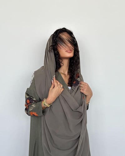 E15