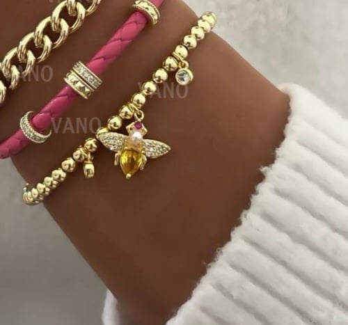 اساور مطلية