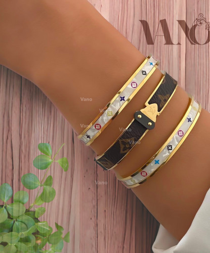 اساور مطلية عيار 18