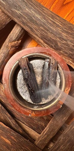 رقائق عود لاوسي VIP