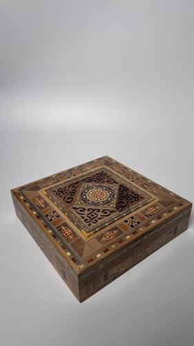 صندوق فاخر نقش دمشقي