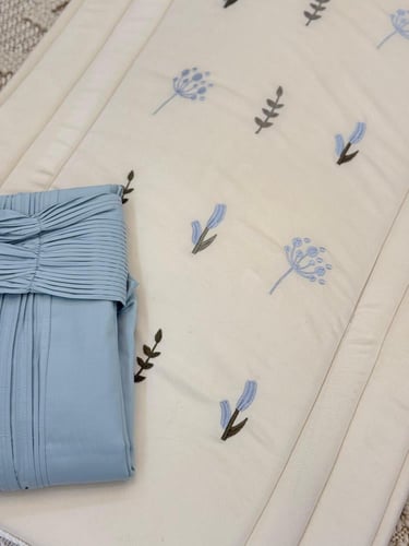 طقم الورد المنثور