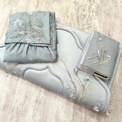 طقم صلاة فاخر ملكي مطرز