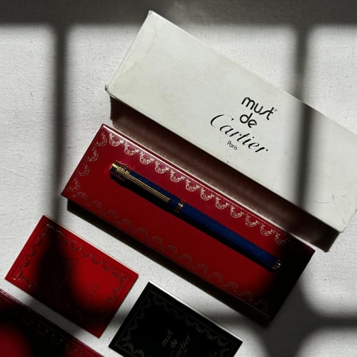 ⠀ ‏Must De Cartier قلم موست ابو عقال مرخم " أزرق م...