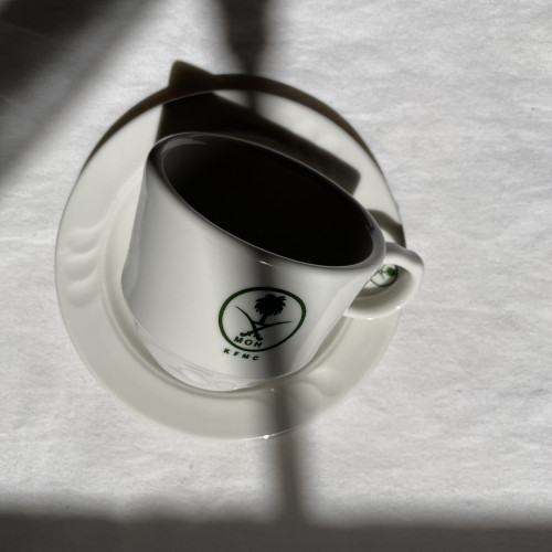 كوب خزف ڤنتج صنع في امريكا سنة 1994م اصدار خاص لمد...