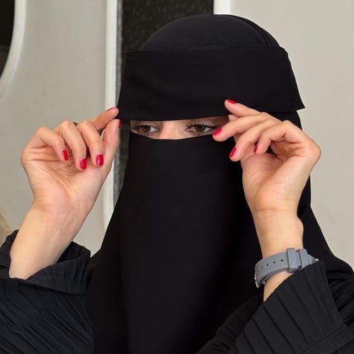 نقاب الاسلاميه طويل