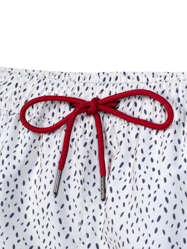 شورت الرمال البيضاء