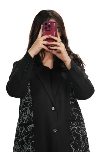 عباية بليزر مبطن قماش لنين مع تطريز جيوب